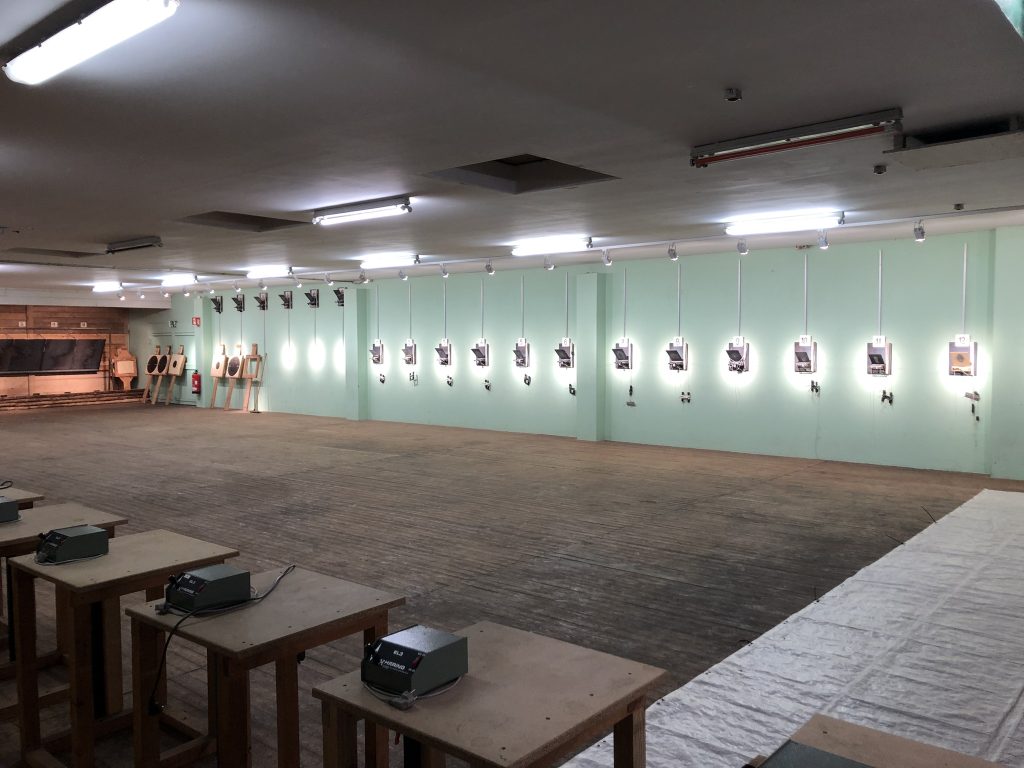 Indoor Stand